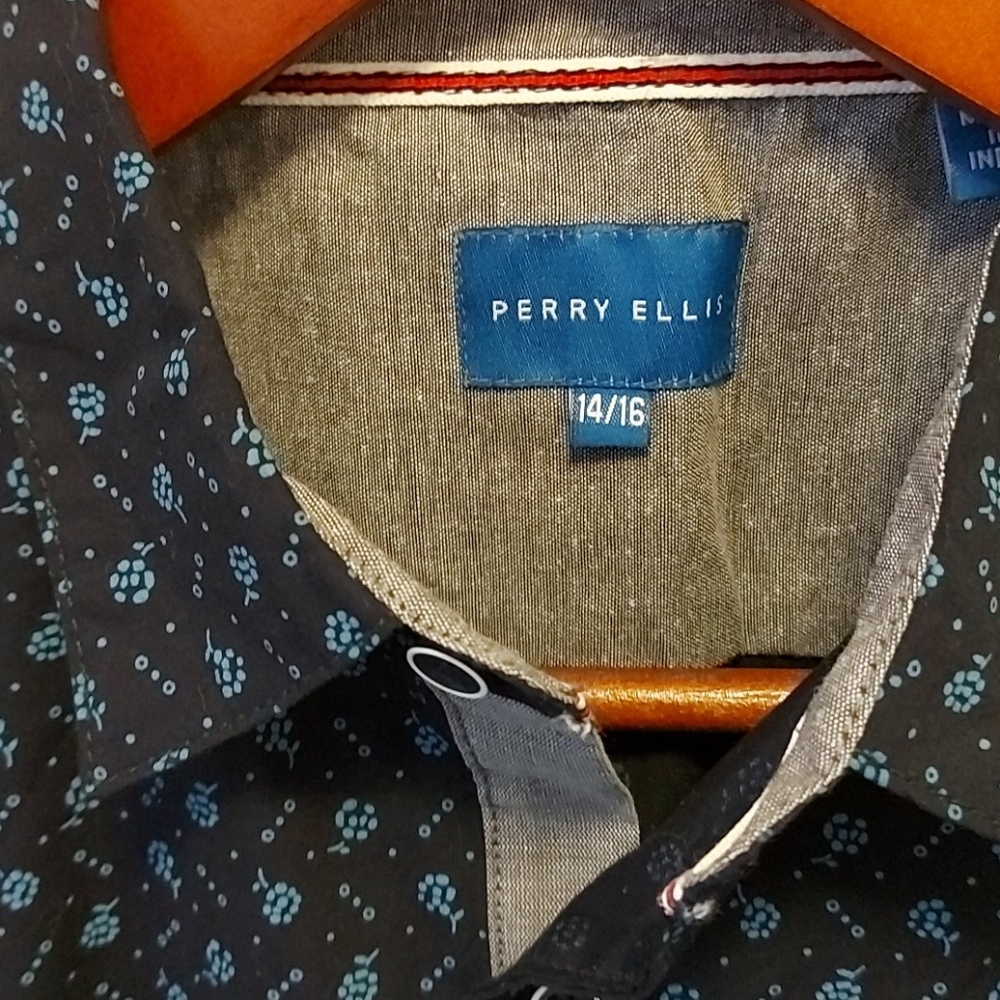 Perry Ellis button down boys - Picture 2 of 6